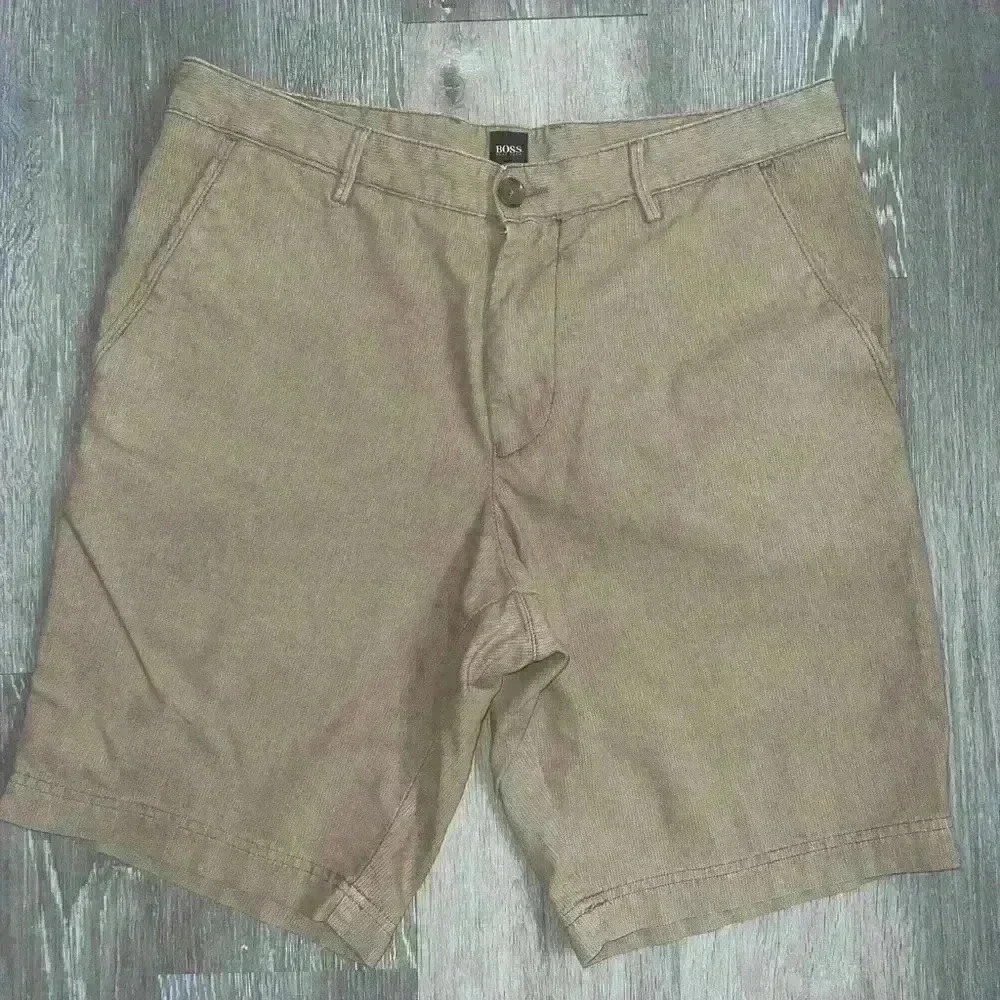BOSS HUGO BOSS MENS SHORT 9” Size 30R -